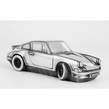 - 'Porsche 911 Carrera' ...